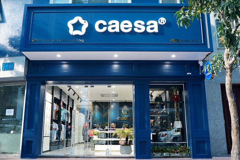 Chuẩn nhận diện thương hiệu không gian “CAESA outlet store” tại Hà Nội.