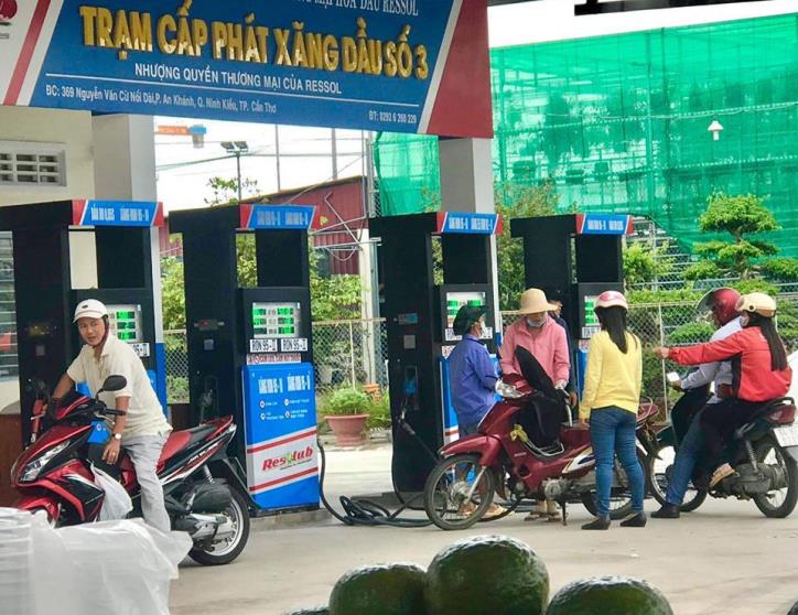 Quản lý thị trường Cần Thơ huy động lực lượng kiểm tra cơ sở kinh doanh xăng dầu trọng điểm