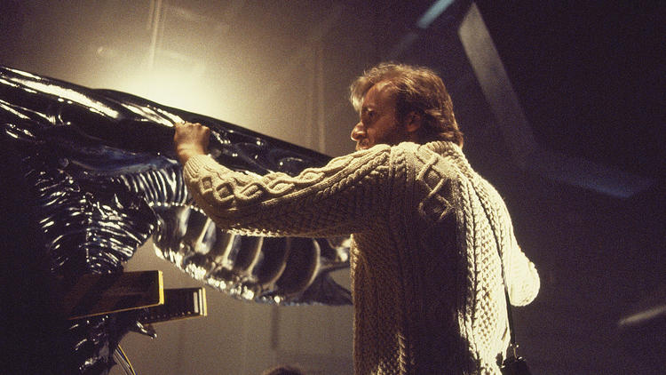 James Cameron xém nữa không phải là đạo diễn của Aliens (1986)