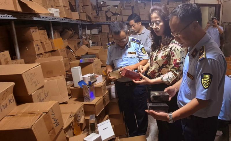 Hà Nội: Tăng cường công tác đấu tranh chống buôn lậu, gian lận thương mại và hàng giả