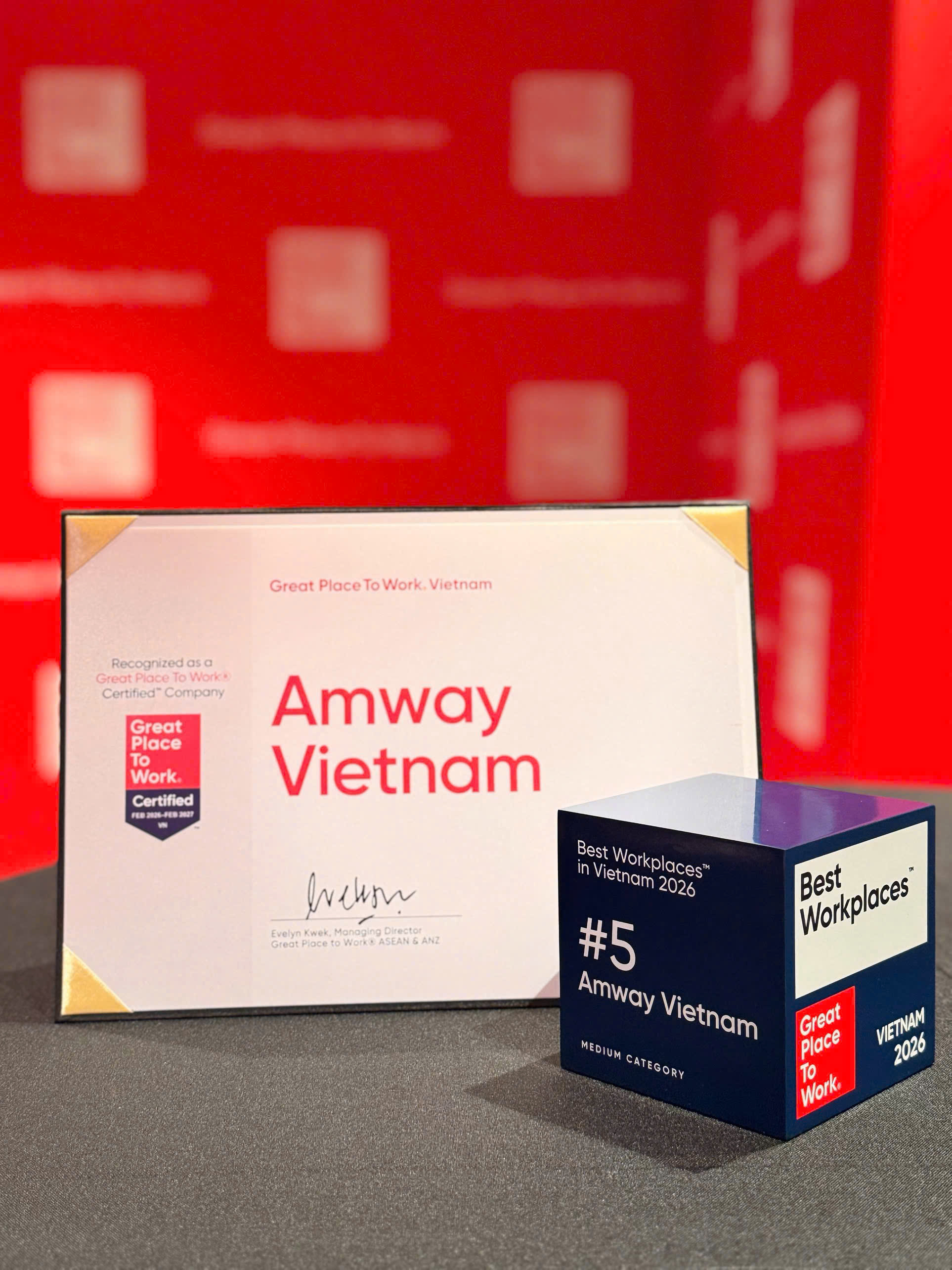 Amway Việt Nam lọt Top 5 Best Workplaces in Vietnam&trade; 2026 (Hạng mục doanh nghiệp vừa), ghi nhận h&agrave;nh tr&igrave;nh x&acirc;y dựng văn h&oacute;a lấy con người l&agrave;m trung t&acirc;m.