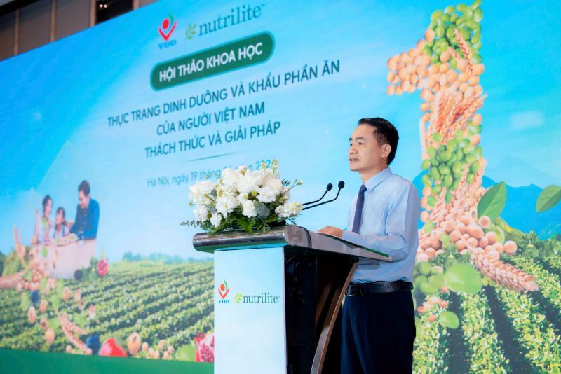 PGS.TS. Trần Thanh Dương, Viện trưởng Viện Dinh dưỡng quốc gia ph&aacute;t biểu khai mạc hội thảo.