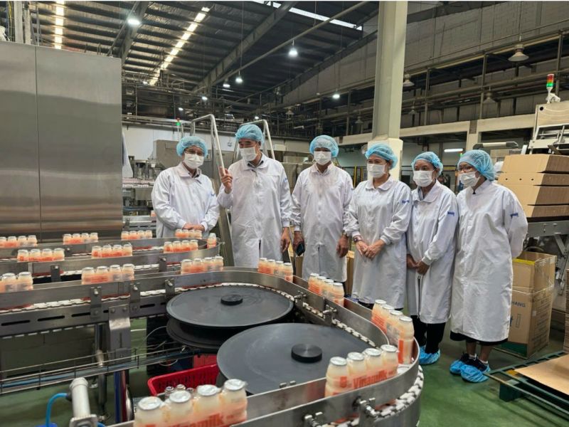 VINAFOSA thăm và làm việc với Vinamilk: Chung tay xây dựng thị trường thực phẩm an toàn, bảo vệ thương hiệu Việt