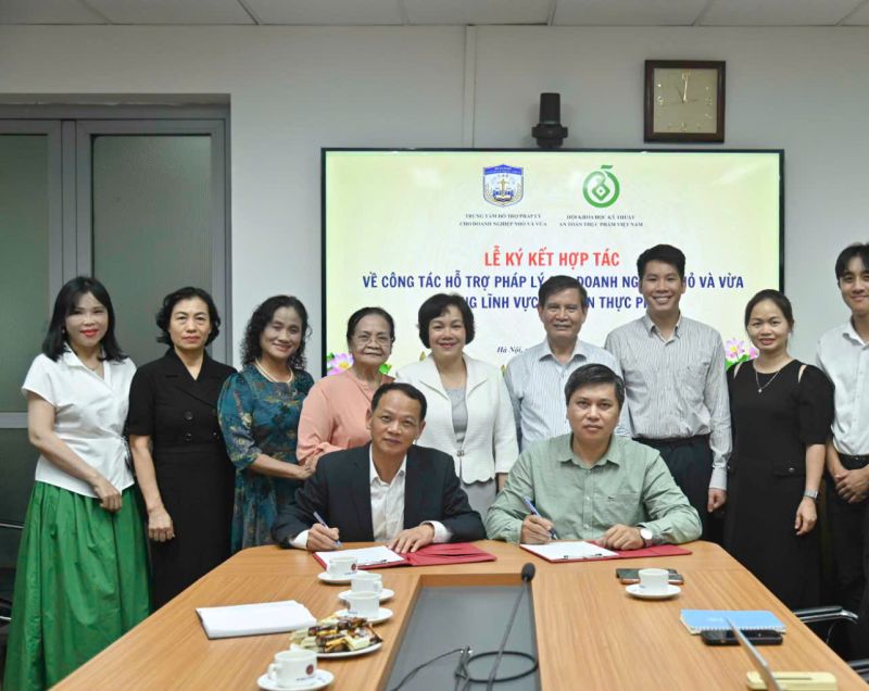 Ký kết hợp tác hỗ trợ pháp lý cho doanh nghiệp vừa và nhỏ trong lĩnh vực an toàn thực phẩm